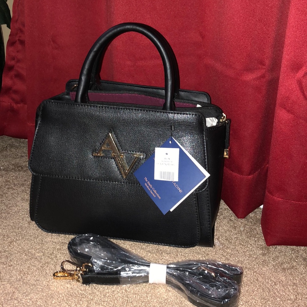 👜ADRIENNE VITTADINI👜TRAPUNTO LATCH SATCHEL👜 - Picture 3 of 8